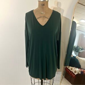 Eileen Fisher Women’s Deep Green Long Sleeve V-Neck Wedge Shaped Tunic L